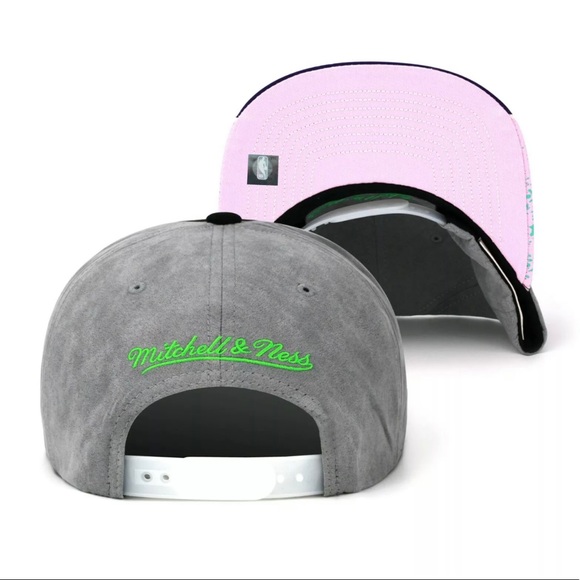 Mitchell & Ness Chicago Bulla Snapback Hat Cap For Jordan 5 Retro Bel-Air - Picture 2 of 5